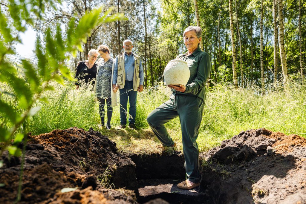 Cremeren en natuurbegraven